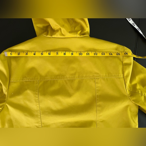 Talbots raincoat - Picture 7 of 9